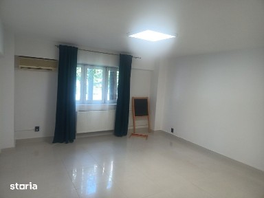 Apartament 4 camere zona Calea Calarasi