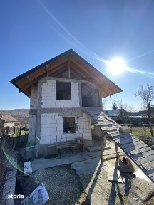 Casa la rosu 180 mp