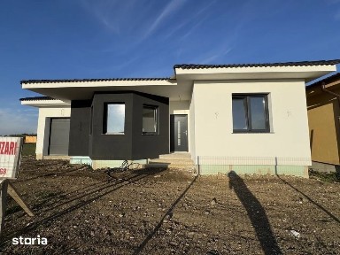 Vand casa strada Giulia