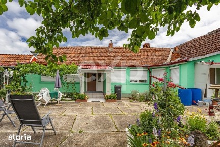 Casa spatioasa cu livada in Buzias