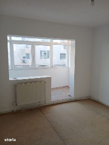 Vanzare apartament cu 4 camere Alexandria