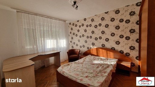 Apartament ultracentral 3 camere garaj si beci 110000 Euro