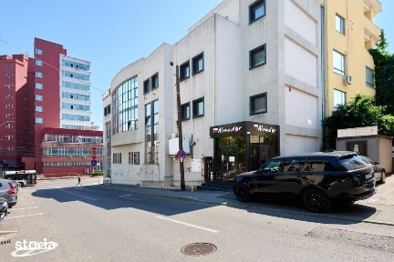 Spațiu comercial premium 240 mp ultracentral Pitești clădire reprezent