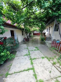Casa de vanzare, 5 camere, 175 mp, Sercaita-Brasov
