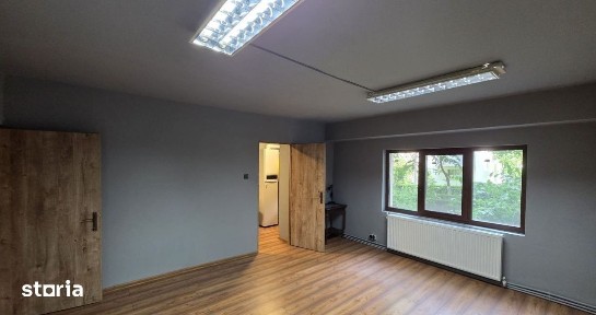 Apartament cu 1 camera, semicentral, zona Cipariu