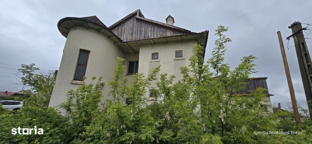 Cladiri la strada in Cucorani pe 1 ha de teren