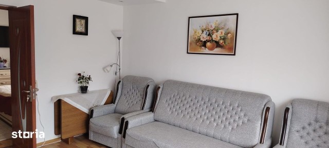Casa cu etaj zona centrala in Cucorani