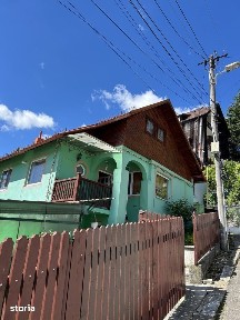 Casa individuala cu 4 camere si foisor, 133 mp, zona Busteni
