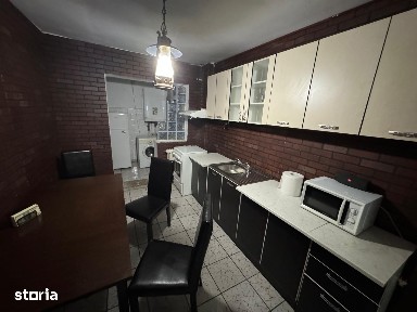 Apartament 4 camere, balcon și garaj