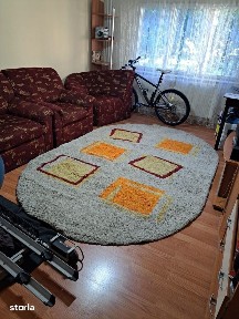 Apartament 3 cam PB la parter pe str. Doina cu 2 bai, necesita renovat