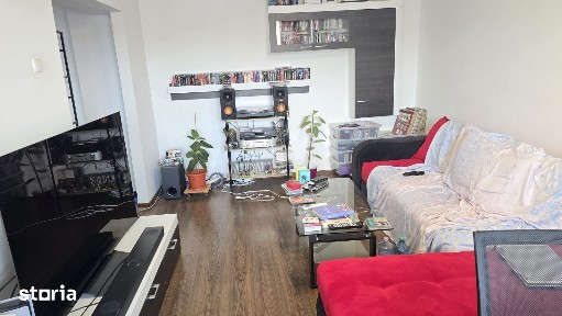 Vand apartament 2 camere decomandat in Deva, zona 22 Decembrie