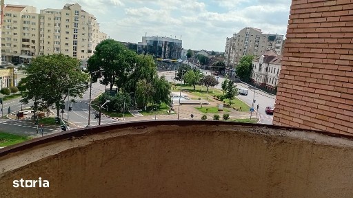 Apartament 3 camere-Intim