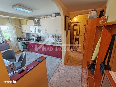 Apartament cu 2 camere decomandate Intre Lacuri zona strazii Dunarii