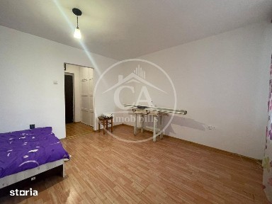 Garsoniera de vanzare in zona Rogerius, Oradea