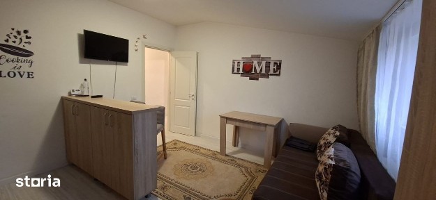 Apartament cu doua camere, Hanu Visoianu