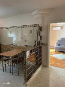 Inchiriez apartament 3 camere, zona Polivalenta, Arad