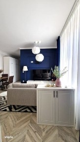 Inchiriez apartament ultracentral, prima inchiriere