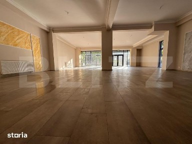 Spatiu comercial central, 161 mp, open space, 2 locuri de parcare