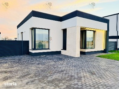 Casa de vanzare | 3 camere + 2 bai | La Cheie