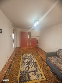 Apartament 3 camere de închiriat - Strada Crinilor
