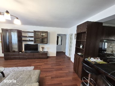 Apartament cu 4 camere decomandat zona Bucium Visani