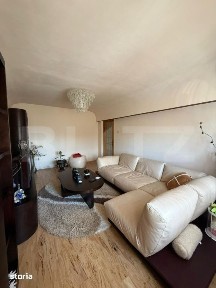 Apartament cu 4 camere, decomandat, zona 9 Mai