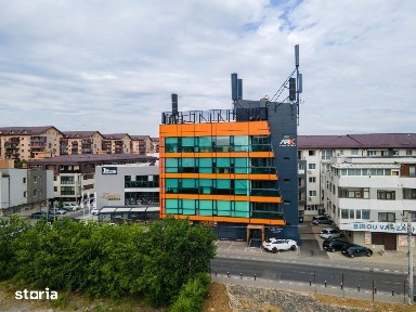Cladire birouri si spatiu comercial, 830 mp constr, 15 locuri parcare