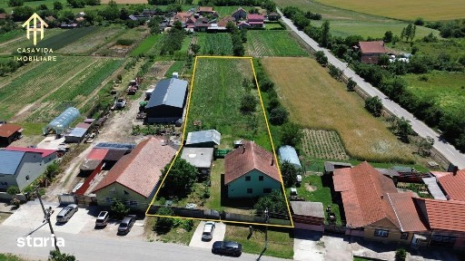 Casa P+M cu teren generos de 2.800 mp