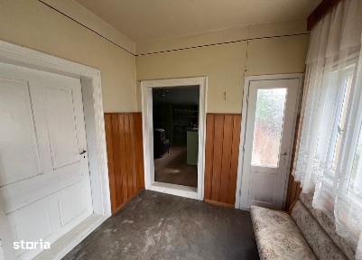 Vând casa în orașul Covasna / Voinesti str. Mihai Eminescu nr. 101