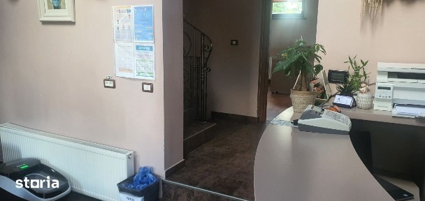 Ofer spre închiriere 2 spatii de stomatologie în vila