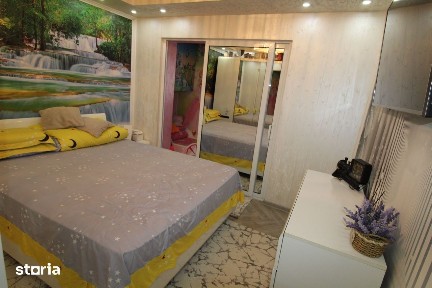 Apartament 2 camere, 56 mp, zona Teilor