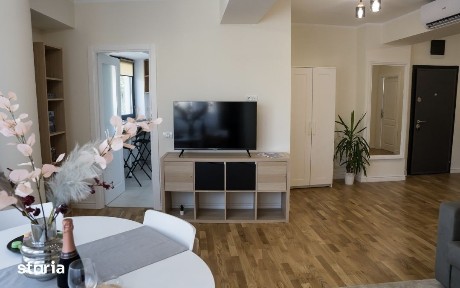 Apartament cu 3 camere de inchiriat-Unirii-Regina Maria-cu centrala