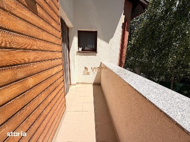 Casa tip duplex, zona Centru