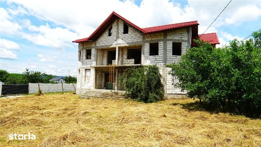 Vanzare Duplex la rosu in Aninoasa 220 mp 500 mp teren Zona superba de