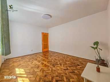 Apartament cu 3 camere decomandate, Centrul Civic