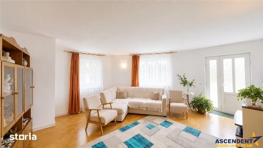 Casa cu 6 camere, 600 mp teren, pomi fructiferi, toate utilitatile, St