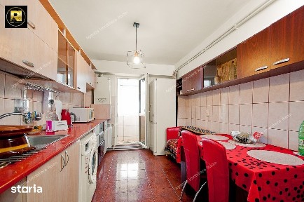 Vanzare apartament 4 camere,in Galati,blv. Brailei,sup.104 mp,mobilat