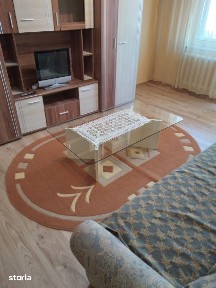 Apartament de inchiriat -Zona Stefan cel Mare-240 Euro ( 2 camere)