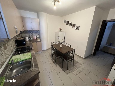 2 Ap de vanzare. 1.Ap 2 camere, bloc nou, etaj 1, zona Brailei,complet mobilat 2.Ap 2 camere, etaj 1, parcare, bloc nou, Lidl Fosta Autogara