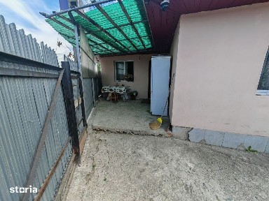 Oportunitate Rară: 3 Case în Aceeași Curte| 66.000 euro