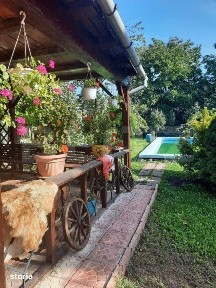 Colt de poveste, 1600 mp, piscina, semineu, centru Giarmata