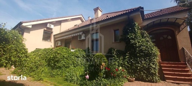 Casă individuală de vânzare 1.000 mp teren | Zonă Centrală