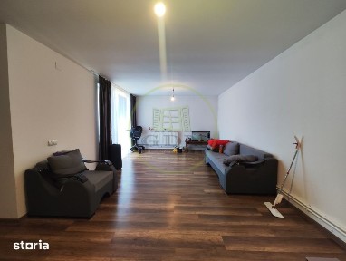 Casa 5 camere, teren 432 mp, Malu Mare, zona cartier Veterani