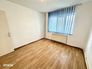 3 camere, 57 mp, et 3 Miron Costin