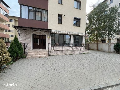 Apartament 2 camere cu teren 180 MP