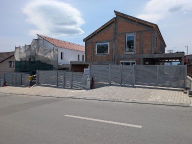 Casă P+E, construită NZEB PLUS 136 mp utili + garaj cartierul Voroneț vis a vis cu Parcul Tineretului