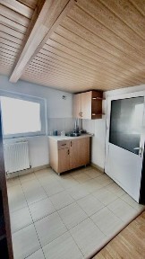 Inchiriez garsoniera Bulevard etaj 3
