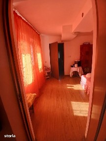 Casă cu 4 camere, teren 1000 mp, utilități