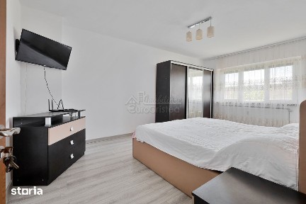 Apartament 3 camere cu vedere la mare, la doar 250 metri de plajă