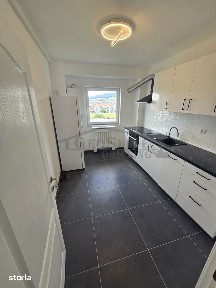 Apartament 136m² 4 camere dispus pe 2 niveluri Florești Str Prof I Rus